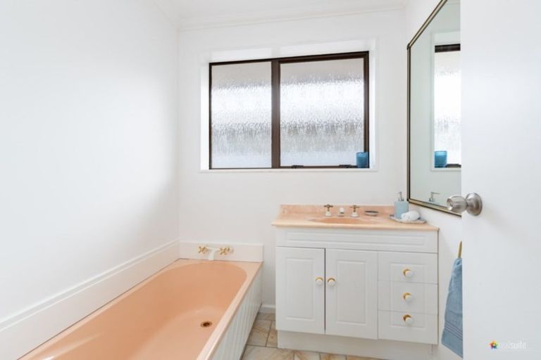 Photo of property in 27f2- Merton Street, Trentham, Upper Hutt, 5018