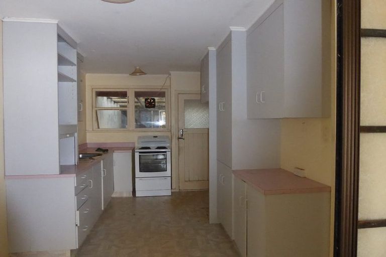Photo of property in 9b Elizabeth Avenue, Heretaunga, Upper Hutt, 5018