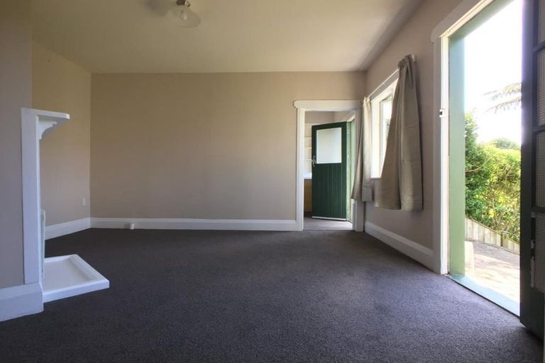 Photo of property in 141 Wallace Street, Mount Cook, Wellington, 6021
