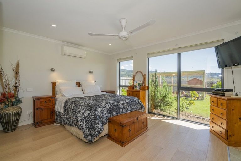 Photo of property in 24 Debenham Drive, Whitianga, 3510