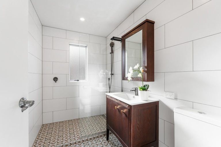 Photo of property in 27 Isadore Road, Saint Clair, Dunedin, 9012