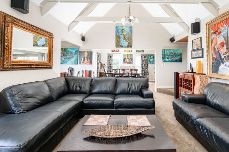 Photo of property in 28 Welland Place, Island Bay, Wellington, 6023