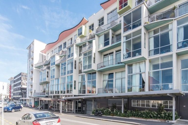 Photo of property in Qba Apartments, 4m/51 Webb Street, Mount Cook, Wellington, 6011