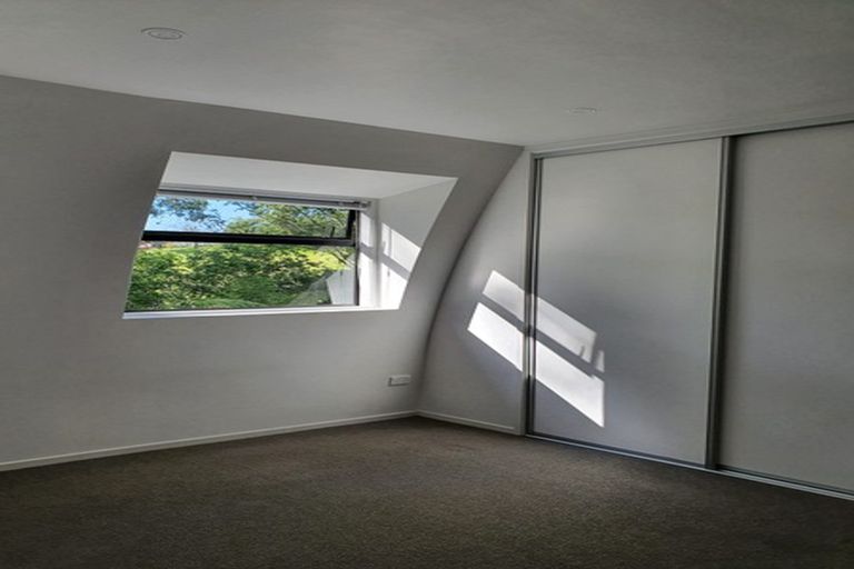 Photo of property in 17 Hayley Lane, East Tamaki Heights, Auckland, 2016