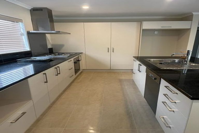 Photo of property in 6 Moston Grove, Churton Park, Wellington, 6037