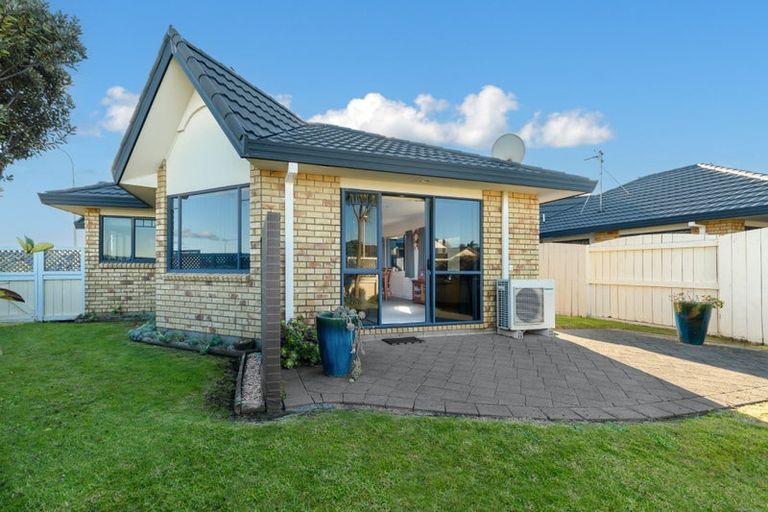 Photo of property in 333 Grenada Street, Papamoa Beach, Papamoa, 3118