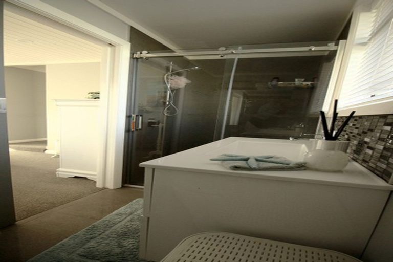 Photo of property in 17 Hawthornden Road, Avonhead, Christchurch, 8042