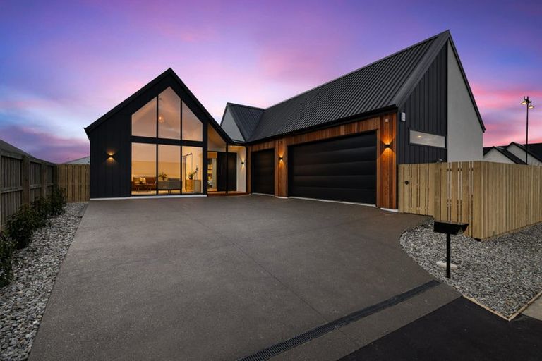 Photo of property in 2 Alan James Lane, Prebbleton, 7604