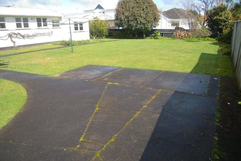 Photo of property in 34 Tokomaru Street, Welbourn, New Plymouth, 4312