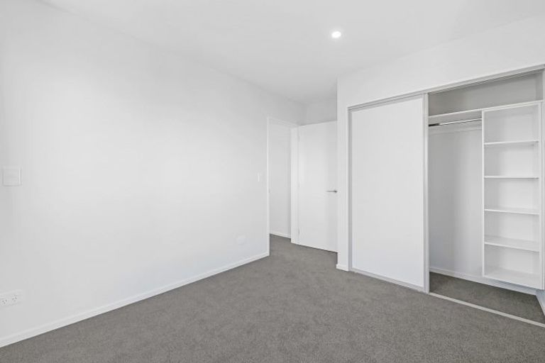 Photo of property in 2/64 Brockworth Place, Riccarton, Christchurch, 8011