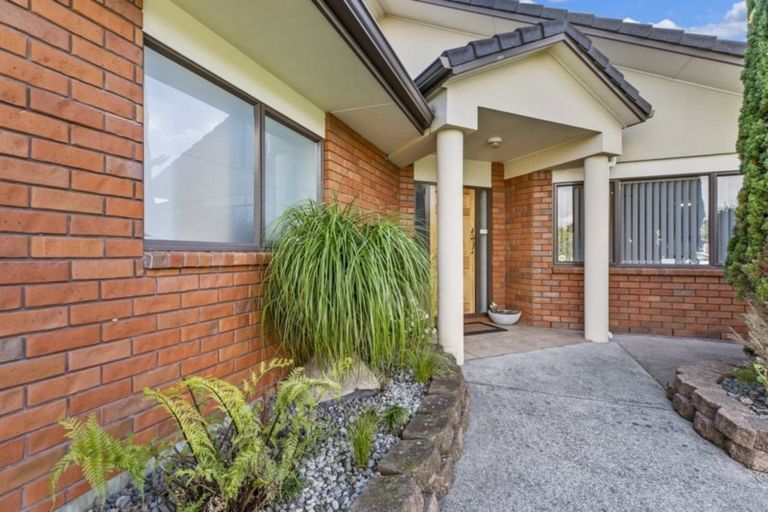 Photo of property in 42 Milson Drive, Papakura, 2110