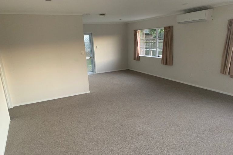 Photo of property in 65 Carlyle Street, Leamington, Cambridge, 3432