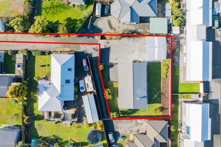 Photo of property in 39 Compton Street, Woolston, Christchurch, 8062