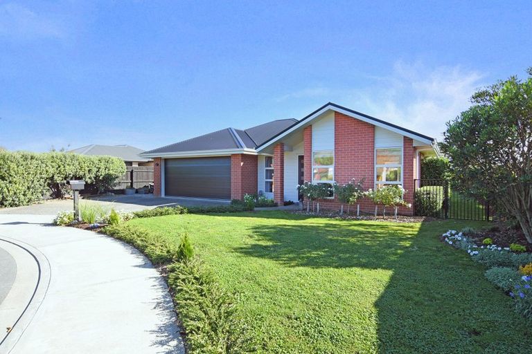 Photo of property in 20 Ernest Place, Brightwater, 7022
