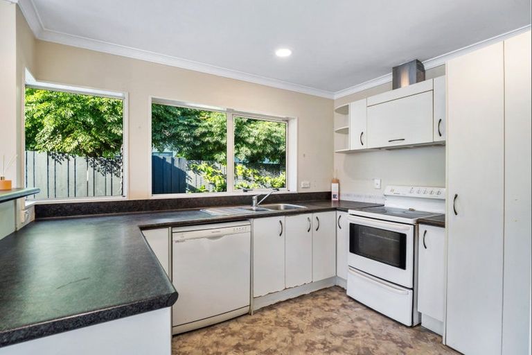Photo of property in 1/56 Pitau Road, Mount Maunganui, 3116