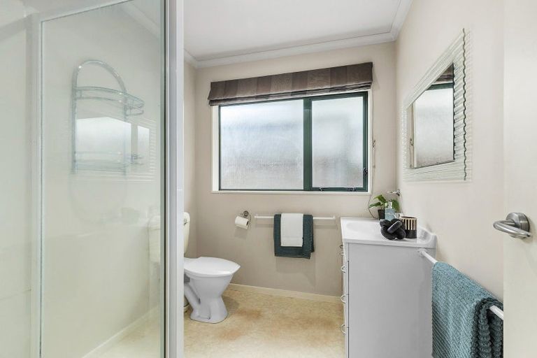 Photo of property in Miramar Villas, 2/3 Byron Street, Miramar, Wellington, 6022