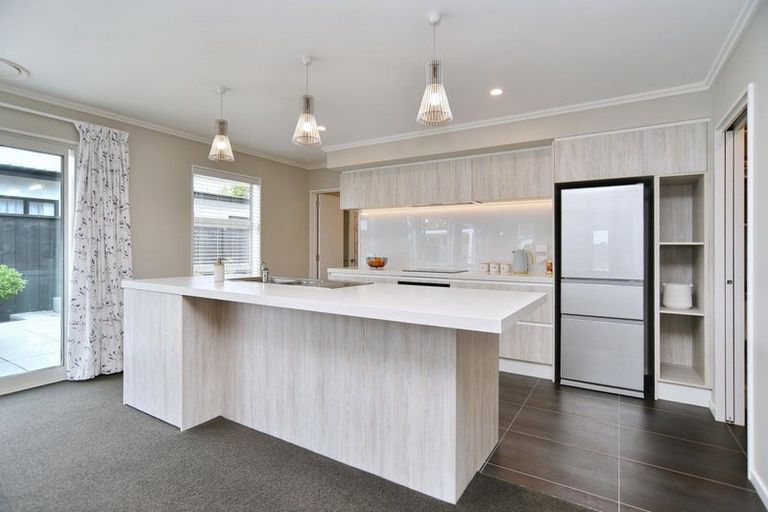 Photo of property in 19 Lewis Close, Rangiora, 7400