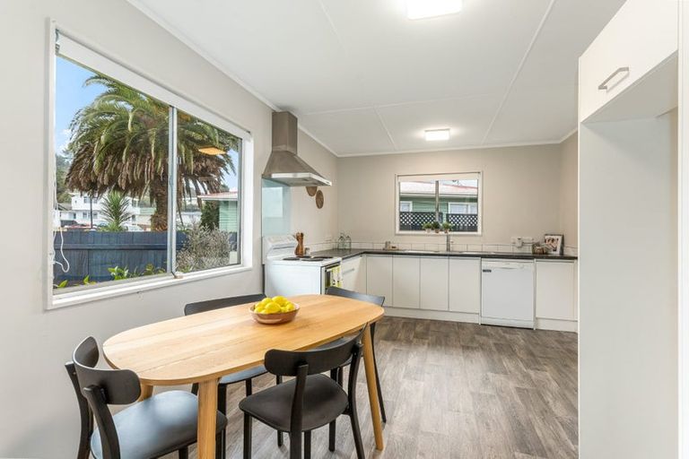 Photo of property in 40 Hamstead Street, Wainuiomata, Lower Hutt, 5014