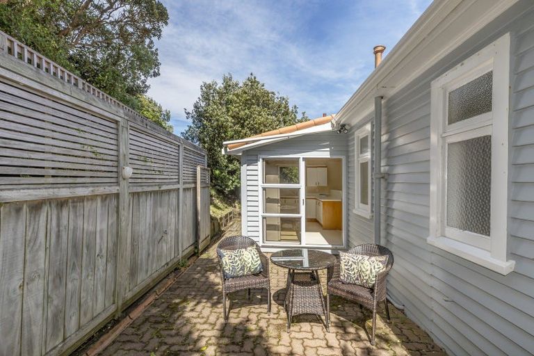Photo of property in 155 Severn Street, Island Bay, Wellington, 6023