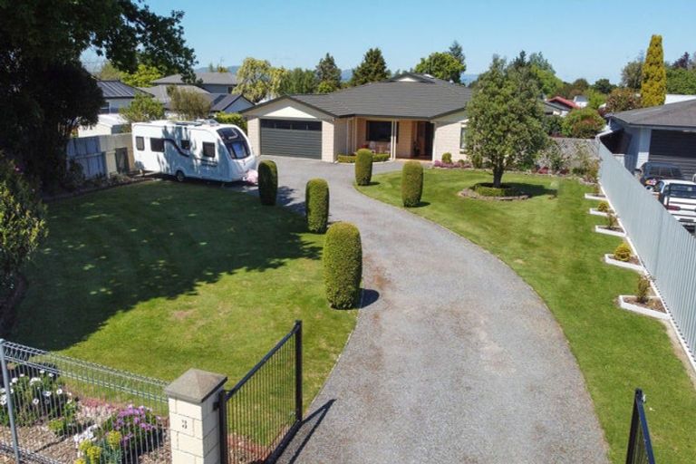 Photo of property in 3 James Street, Dannevirke, 4930