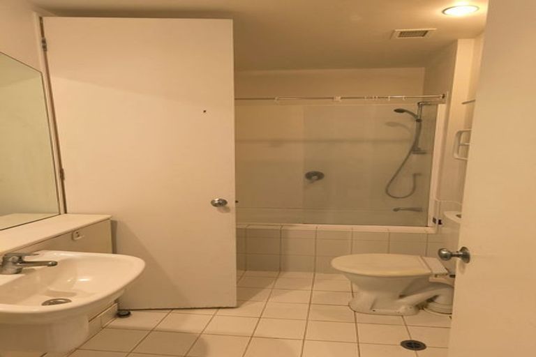 Photo of property in Sirocco Apartments, 402/8u Church Street, Wellington Central, Wellington, 6011