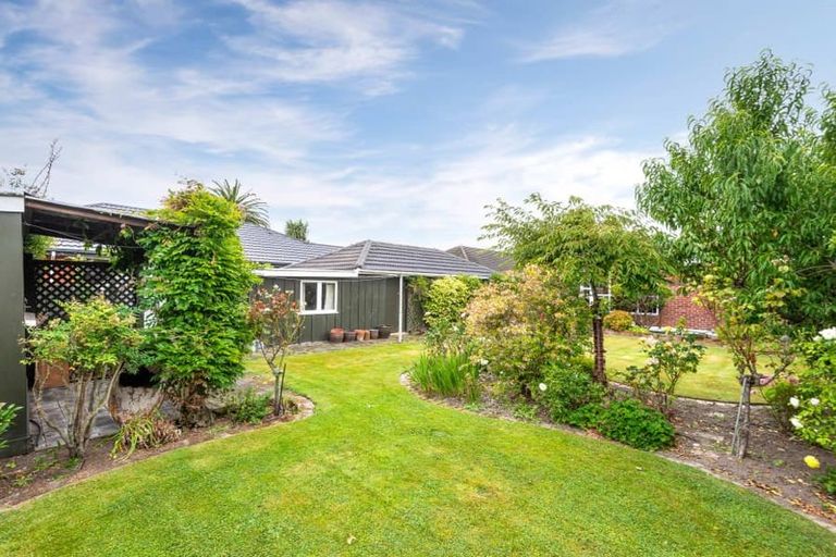 Photo of property in 15 Manuka Street, Mairehau, Christchurch, 8013