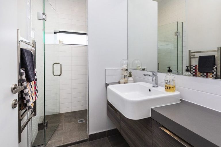 Photo of property in 2 Maurice Knowles Lane, Cashmere, Christchurch, 8022