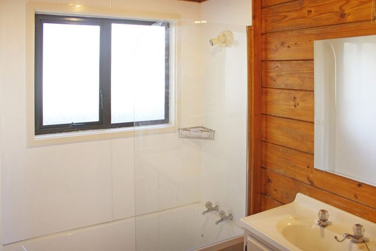 Photo of property in 74 Aorangi Road, Bryndwr, Christchurch, 8053