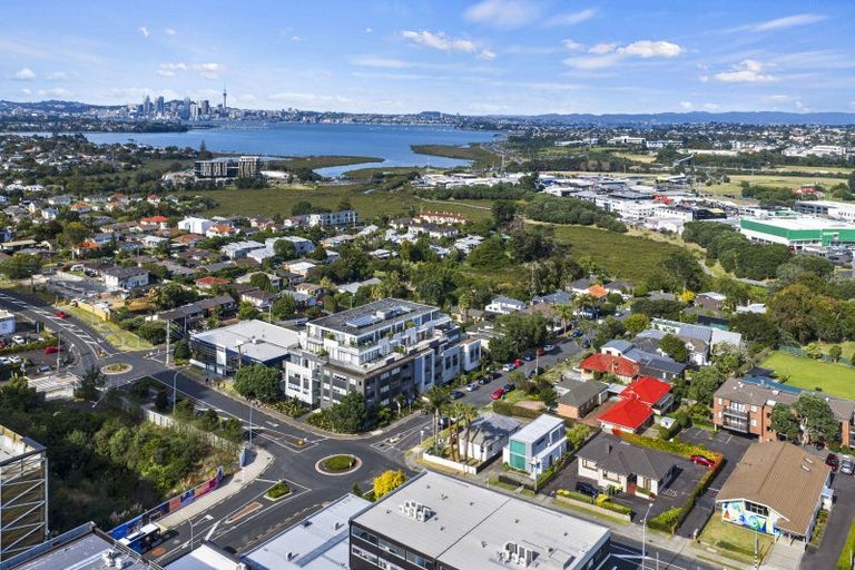 Photo of property in 19a Huron Street, Takapuna, Auckland, 0622