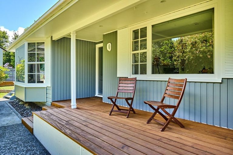 Photo of property in 15 Charthouse Lane, Whitby, Porirua, 5024