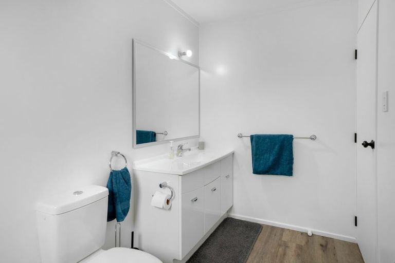 Photo of property in 27b Shackle Lane, Whitby, Porirua, 5024