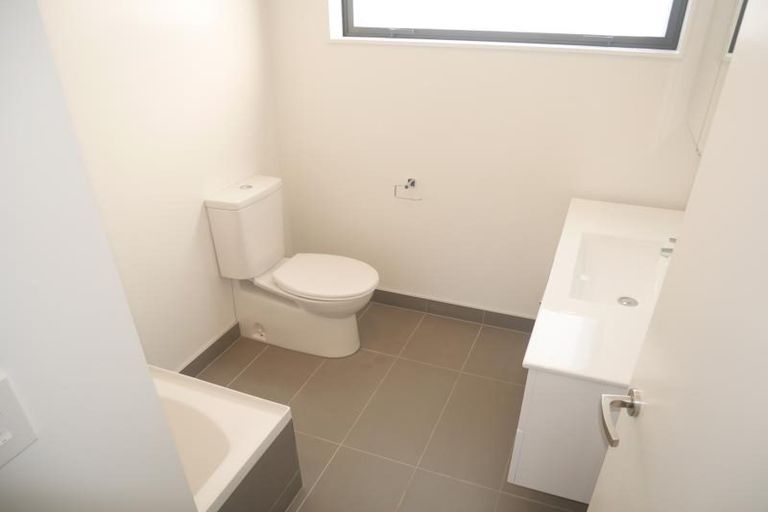 Photo of property in 74u3 Derwent Street, Island Bay, Wellington, 6023