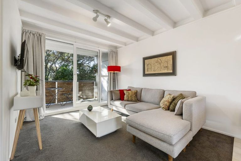 Photo of property in 3/73 Princes Street, Northcote Point, Auckland, 0627