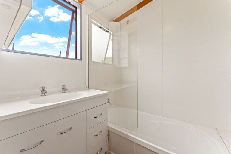 Photo of property in 15 Boler Road, Tauhoa, Warkworth, 0984