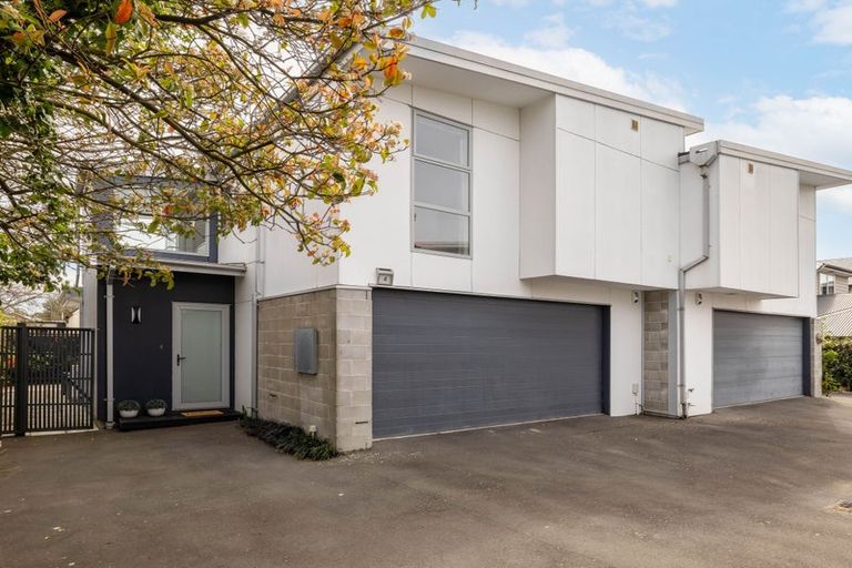 Photo of property in 4/30 Eversleigh Street, St Albans, Christchurch, 8014
