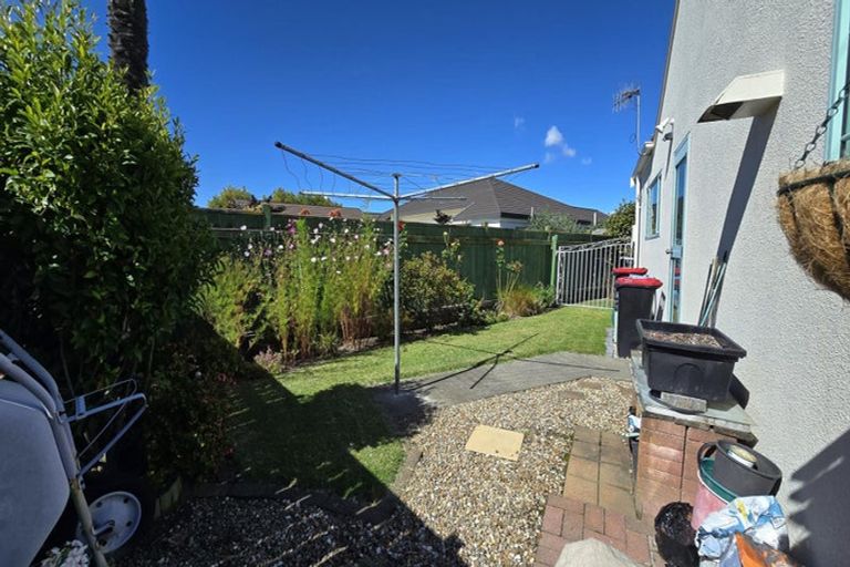 Photo of property in 8 Montague Way, Taradale, Napier, 4112