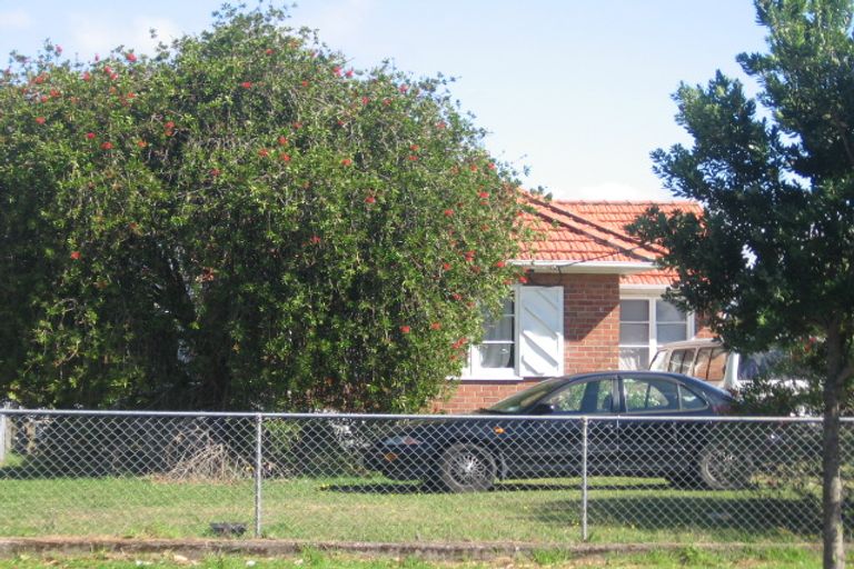 Photo of property in 48 Delta Avenue, New Lynn, Auckland, 0600