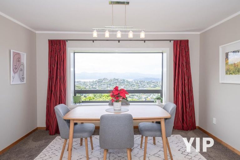 Photo of property in 8 Ramphal Terrace, Khandallah, Wellington, 6035