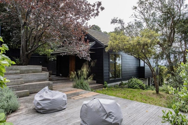Photo of property in 8 Aranoni Track, Clifton, Christchurch, 8081