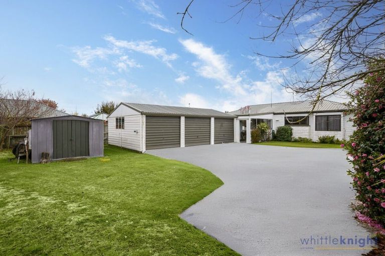 Photo of property in 5 Devon Crescent, Darfield, 7510