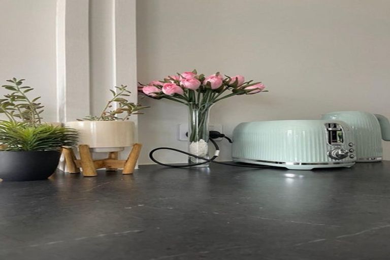 Photo of property in 84a Queens Road, Glen Avon, New Plymouth, 4312