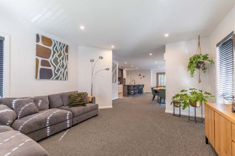Photo of property in 35 Ashford Avenue, Hokowhitu, Palmerston North, 4410