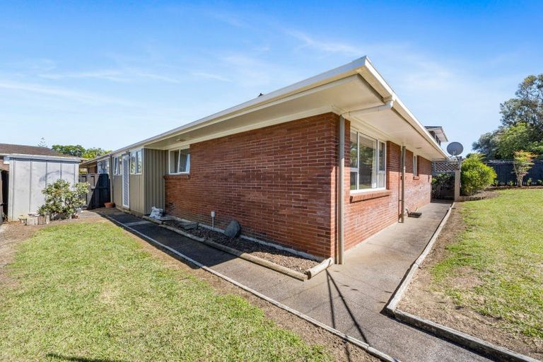 Photo of property in 2/42 Luton Avenue, Sunnyhills, Auckland, 2010