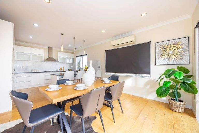 Photo of property in 21 Hornbill Drive, Fairview Heights, Auckland, 0632