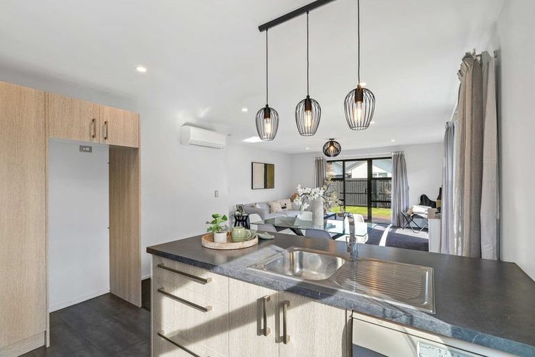 Photo of property in 18 Maka Lane, Halswell, Christchurch, 8025