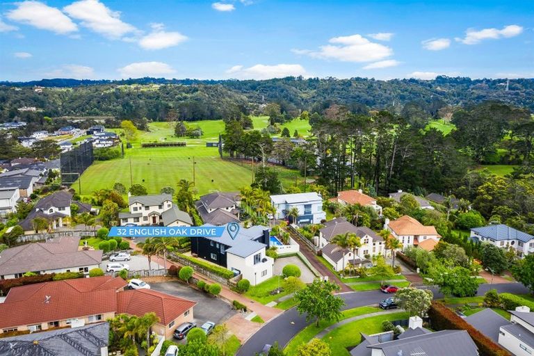 Photo of property in 32 English Oak Drive, Schnapper Rock, Auckland, 0632