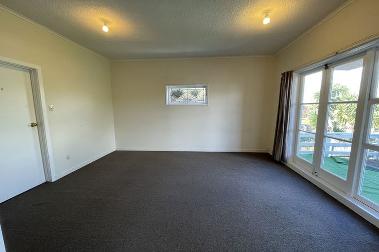 Photo of property in 35a Matai Road, Stanmore Bay, Whangaparaoa, 0932