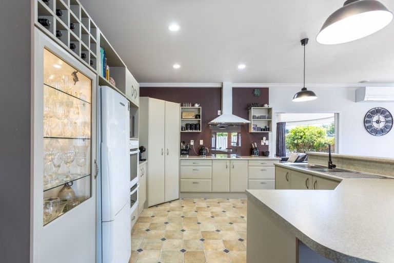 Photo of property in 122 Guy Street, Dannevirke, 4930