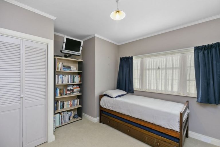 Photo of property in 40 Tiber Street, Island Bay, Wellington, 6023
