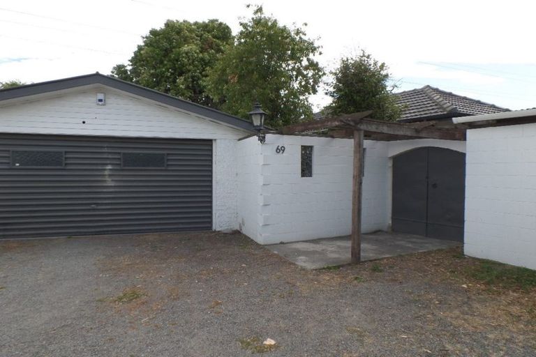 Photo of property in 69 Boston Avenue, Hornby, Christchurch, 8042